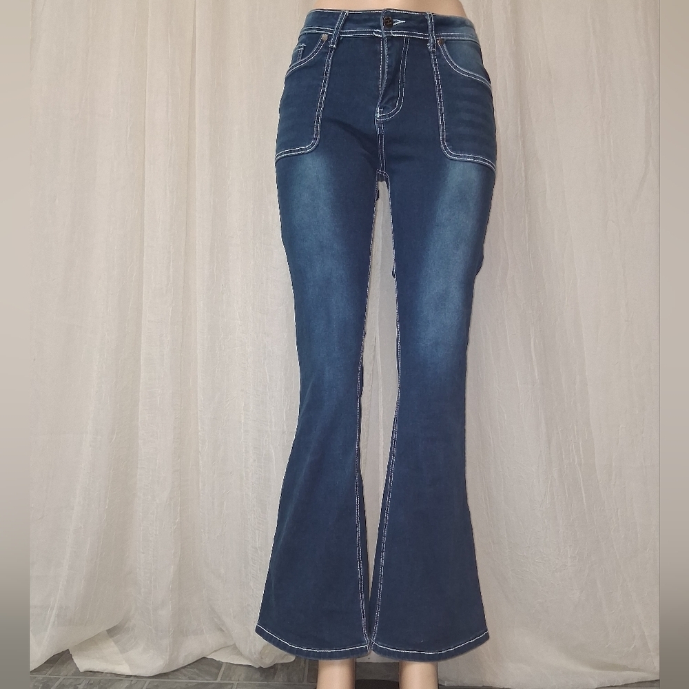 Angels Off Difference Women Size 10/30 Dark Blue Flare Jeans